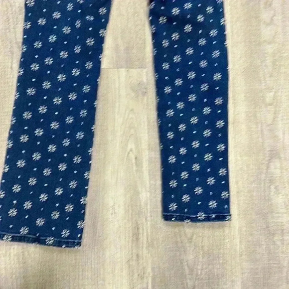 Pilcro from ANTHROPOLOGIE embroidered high-rise cropped boot cut jeans size 25 - Picture 9 of 11